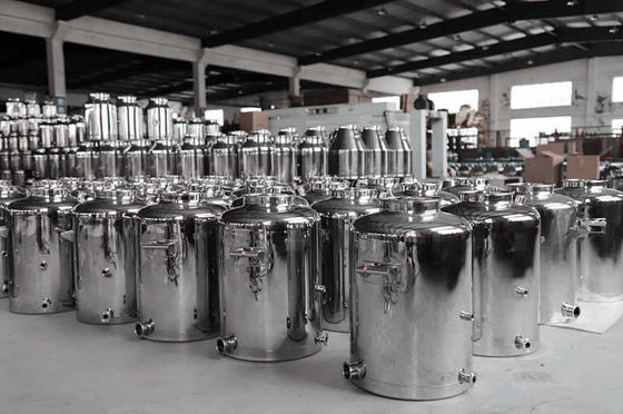 سعر جيد Customizable Stainless Steel Mixing Vat , Milk Storage Tank 3 KG الانترنت