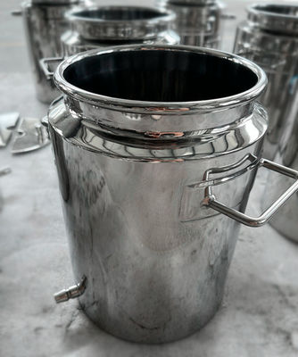 سعر جيد Food Grade Stainless Steel Barrel , Vertical Milk Storage Tank 5L الانترنت