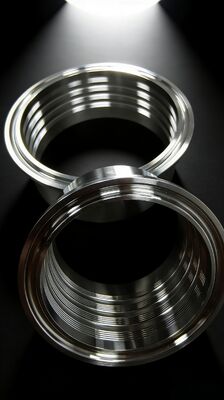 وصلة وصلة صحية ملولبة من الفولاذ المقاوم للصدأ بمادة 304/316L من الدرجة الغذائية، وتشطيب سطحي Ra ≤ 0.8 ميكرومتر، وتوافق DIN 11851